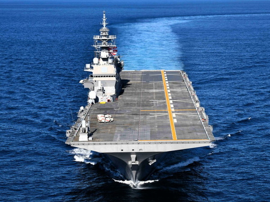 巨大な護衛艦「かが」空母化へ大きく前進！初めて着艦したF-35戦闘機に