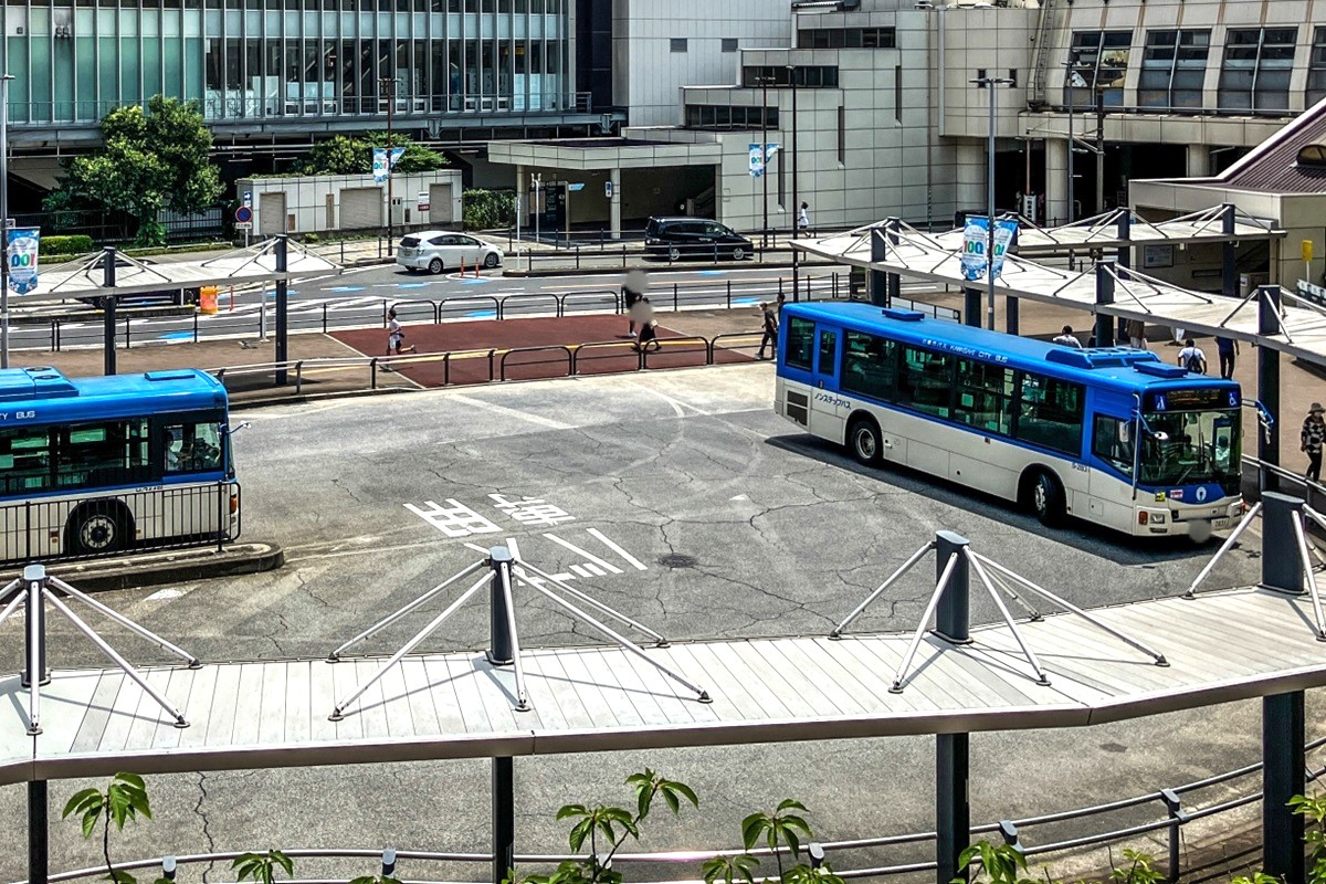 241002_buska_01.jpg