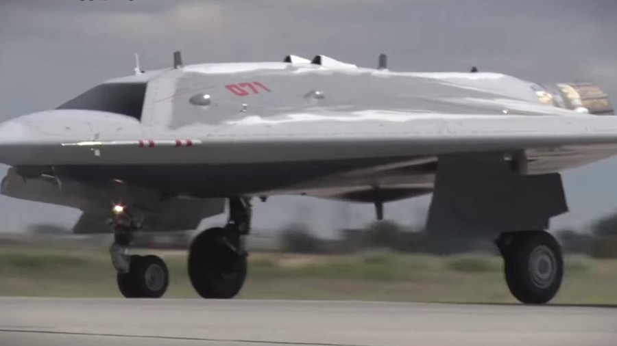 ロシアが“味方の”最新ステルス機を撃墜!? 残骸はウクライナ領内へ 破壊