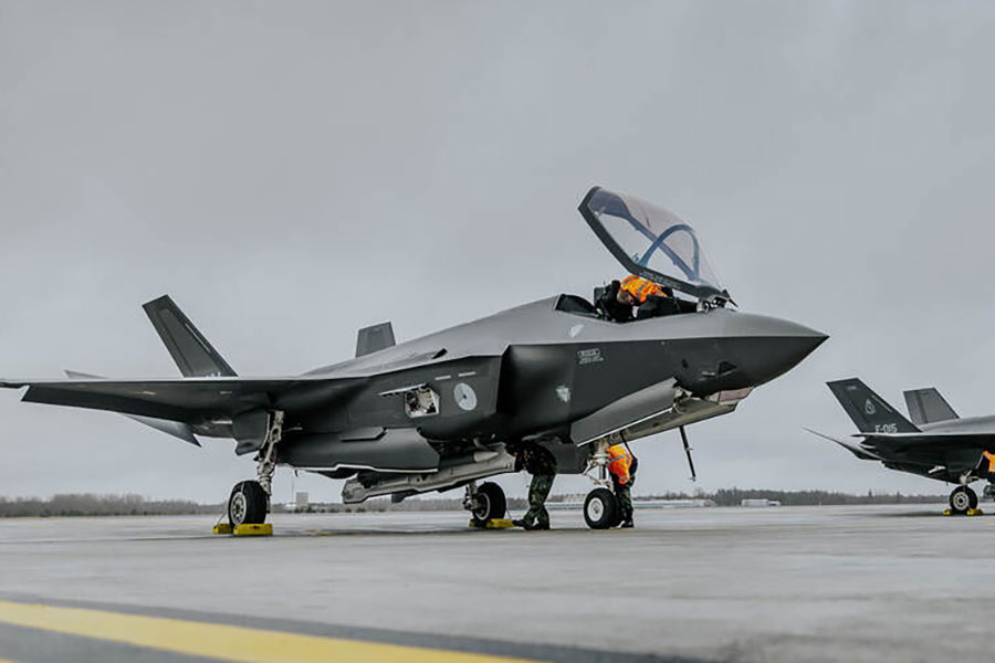 監視相手は珍機体の「チェブラーシカ」F-35を使い初めてロシア軍機を