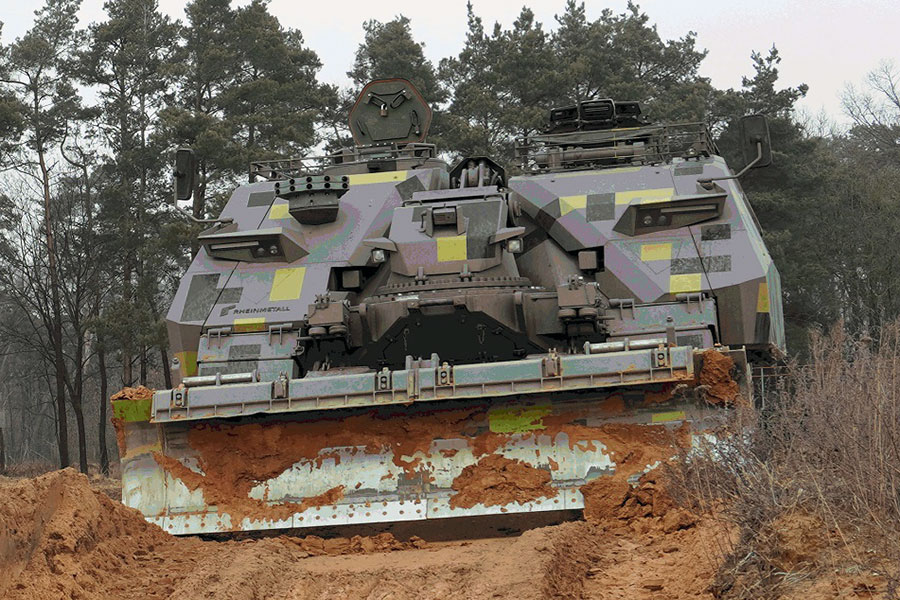 レオパルト2戦車ベースの“化け物重機”がデモンストレーション