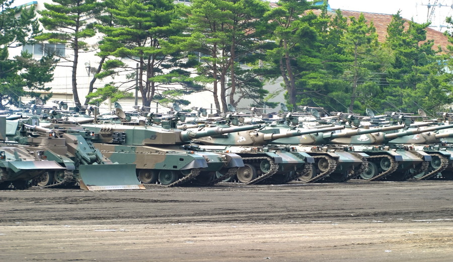 自衛隊の「退役した旧式戦車」が有事にゾロゾロ蘇る!? ついに日本も「モスボール」 本格着手！ 必要な理由とは