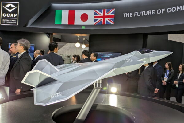 Large figure2 gallery7