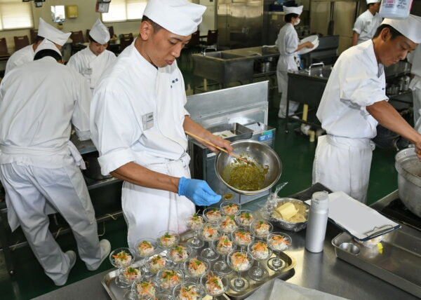 Large figure2 gallery8