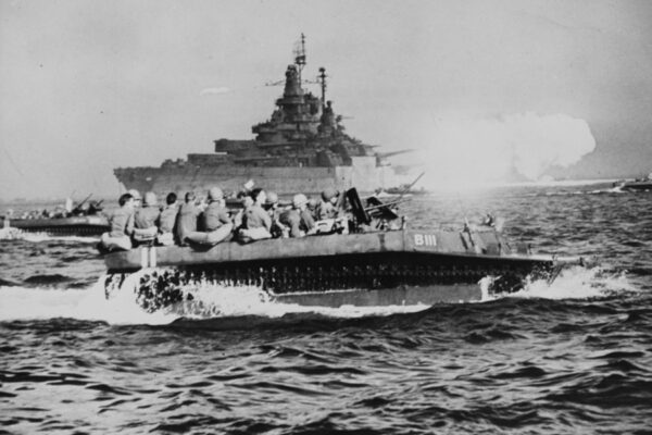 Large figure2 gallery5