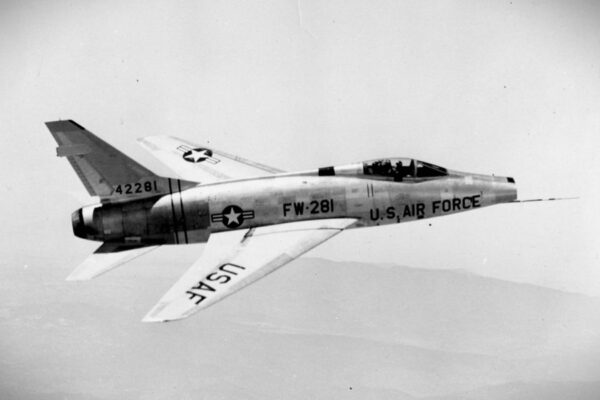 Large figure2 gallery4