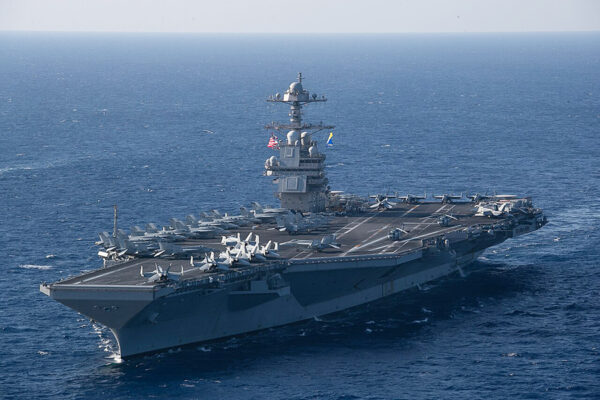 画像ギャラリー | 米海軍の“お騒がせ”最新鋭空母が過去50年で最長の